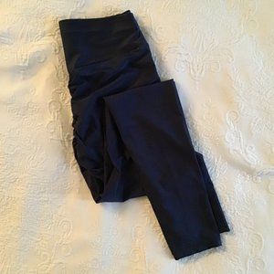 Booty-Ruched Navy Leggings by New Mix